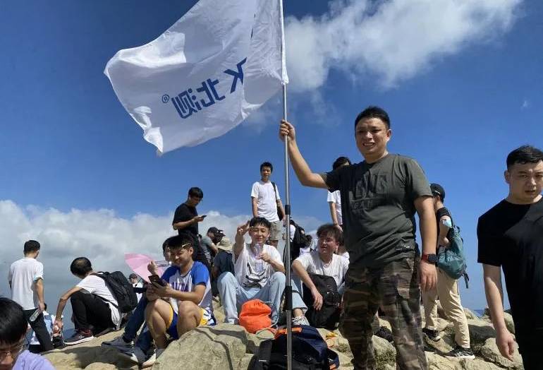 挑戰高峰，預祝北測步步登高！